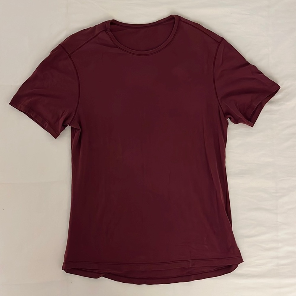 Lululemon Tee
